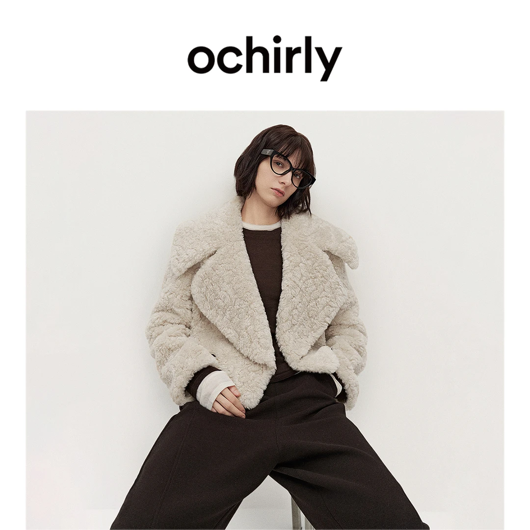 【达人】ochirly绒感短外套女披肩翻领保暖秋冬新品