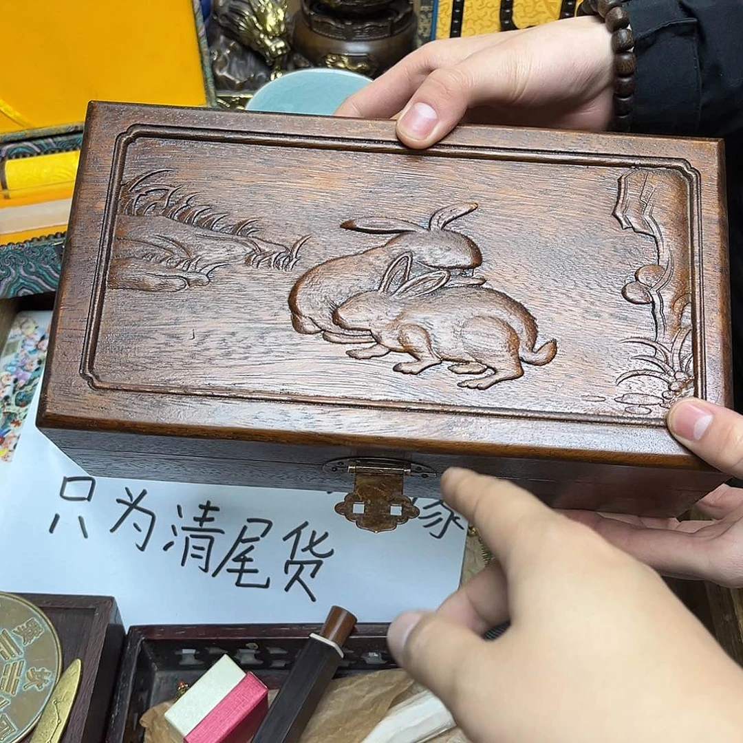 大叶紫檀（黑酸枝木类）