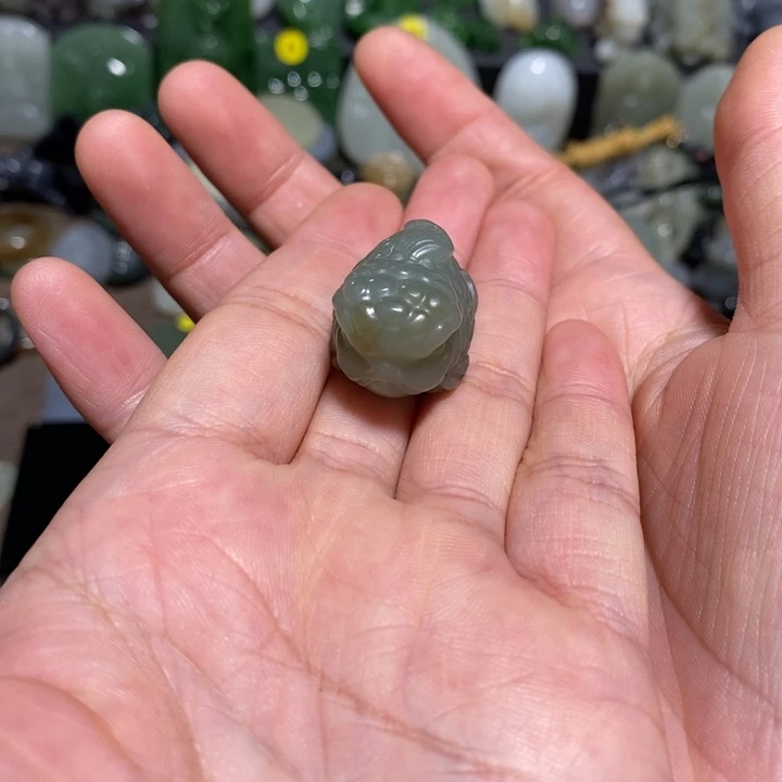 王***兒未镶嵌和田玉挂件