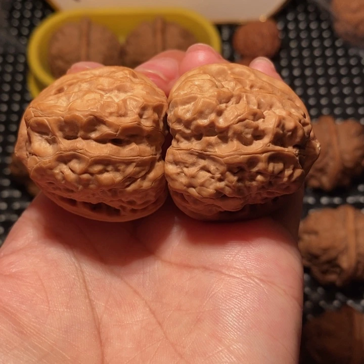 把件文玩核桃四开肌肉蛙