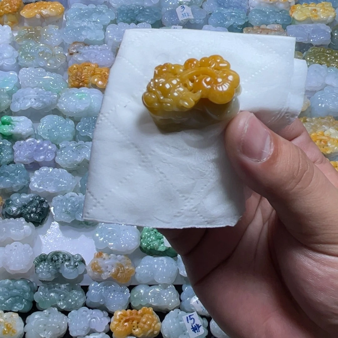 翡翠未镶嵌颈饰天然