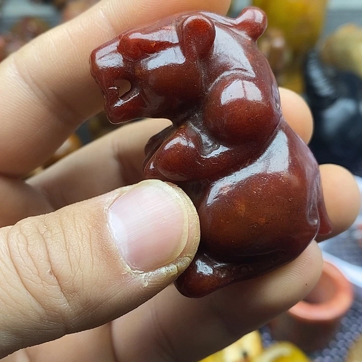 未镶嵌蛇纹石玉颈饰