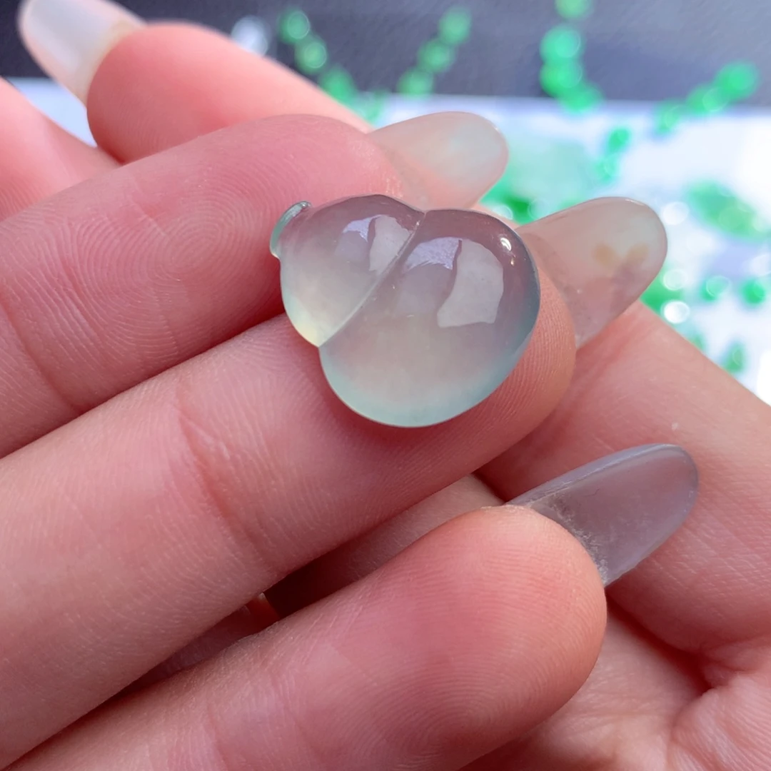 翡翠未镶嵌颈饰缅甸