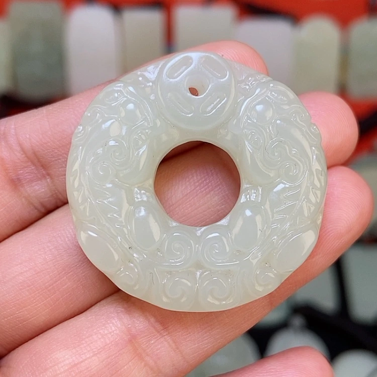 【闪购商品】颈饰未镶嵌和田玉