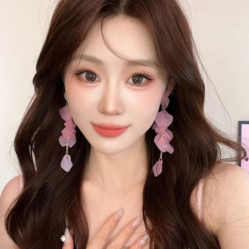 非金属树脂耳饰 甜美花瓣流苏耳钉女2025新款爆款小众设计度假