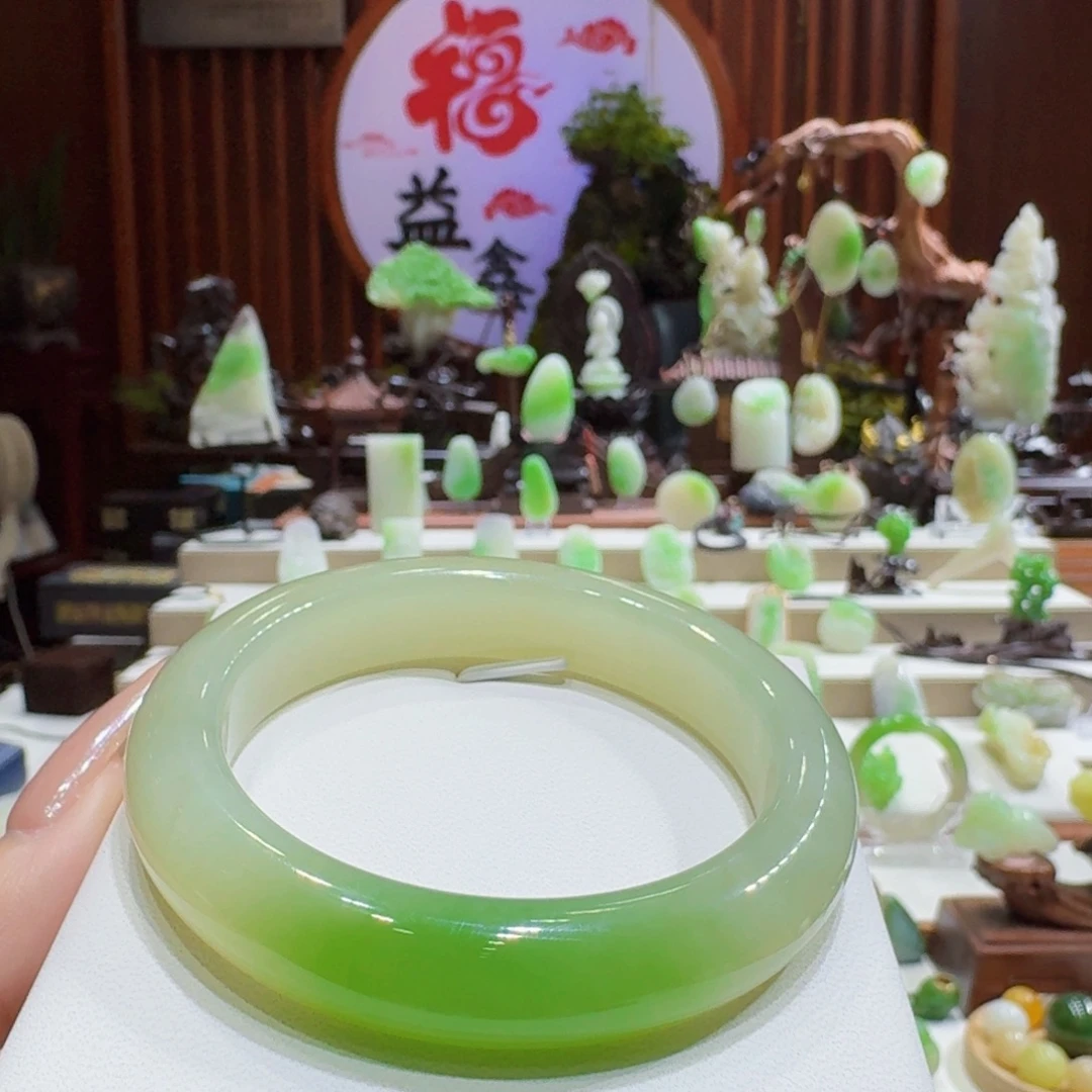 和田玉（翠青玉）未镶嵌挂件翠青5556