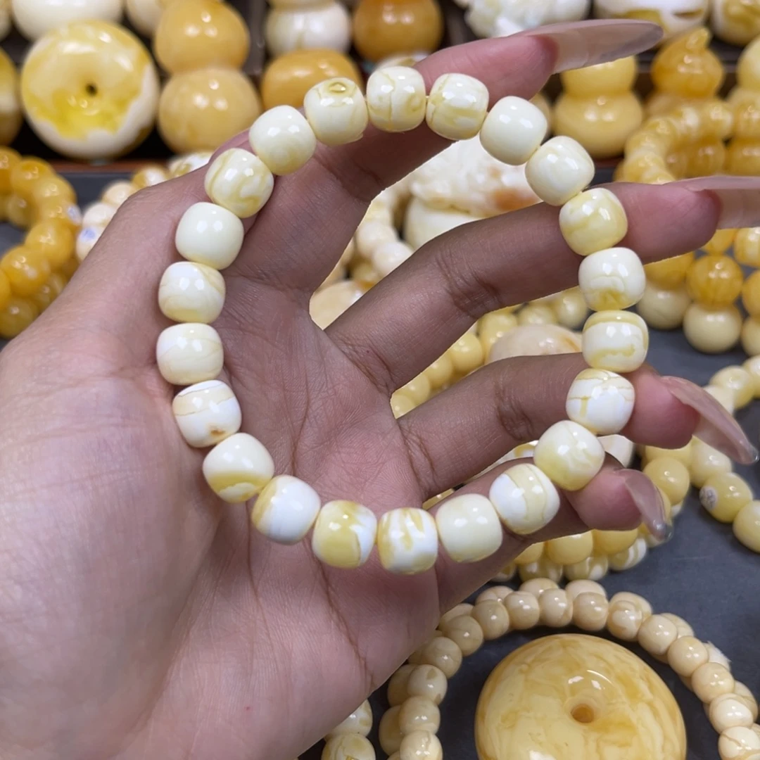 琥珀未镶嵌手串……
