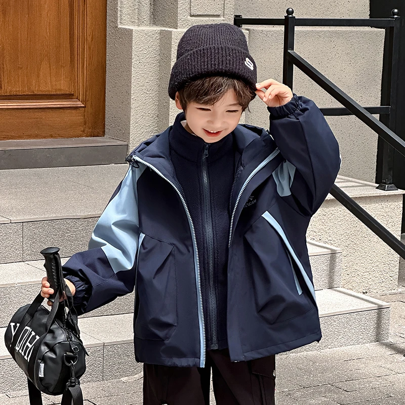 男童冬装三合一冲锋衣2025新款中大童夹棉可拆卸儿童秋冬痞帅外套