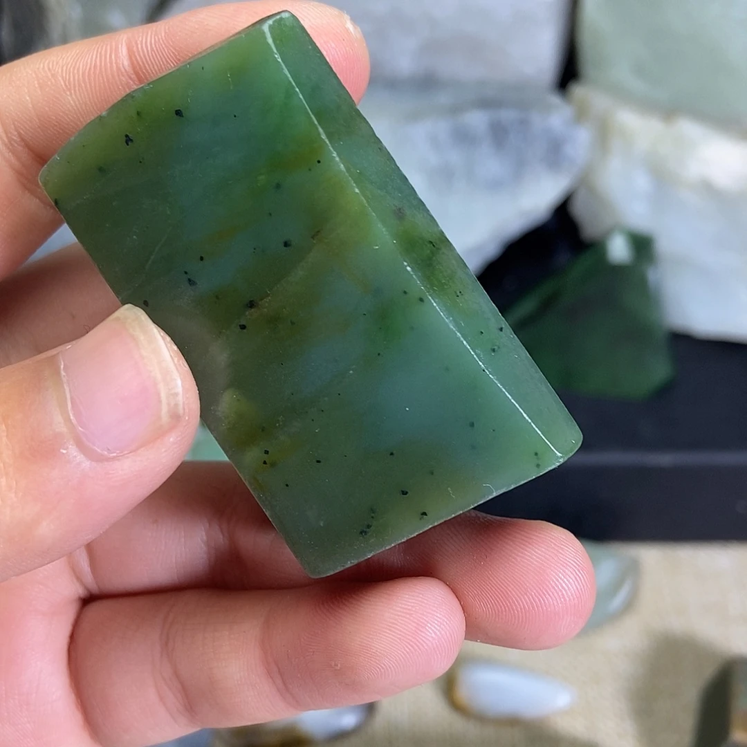 和田玉未镶嵌珠宝奇石