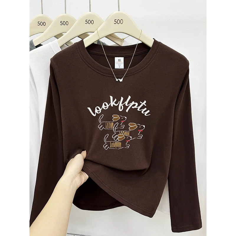 2026新款复古棕色显白正肩长袖t恤女微胖大码穿搭打底衫圆领上衣