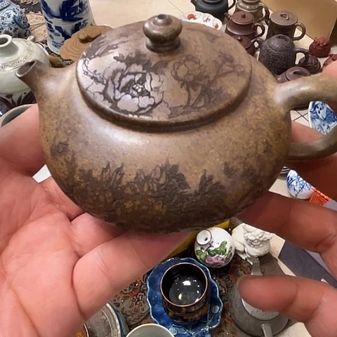 杯珠**虹陶瓷工艺品摆件