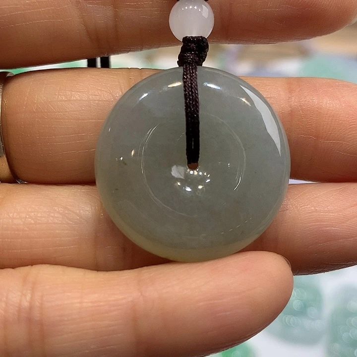 翡翠未镶嵌颈饰89