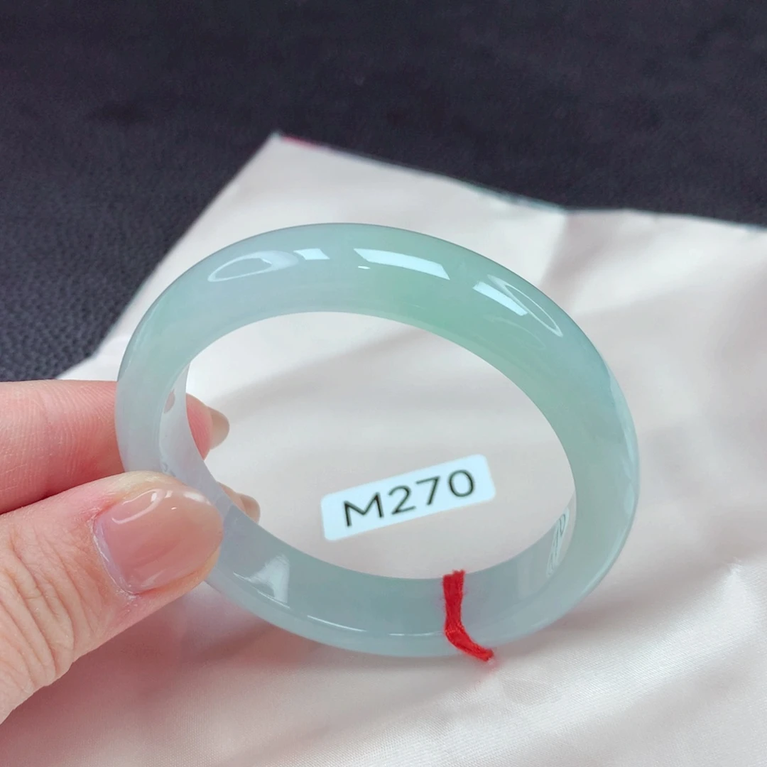 翡翠手镯未镶嵌我88