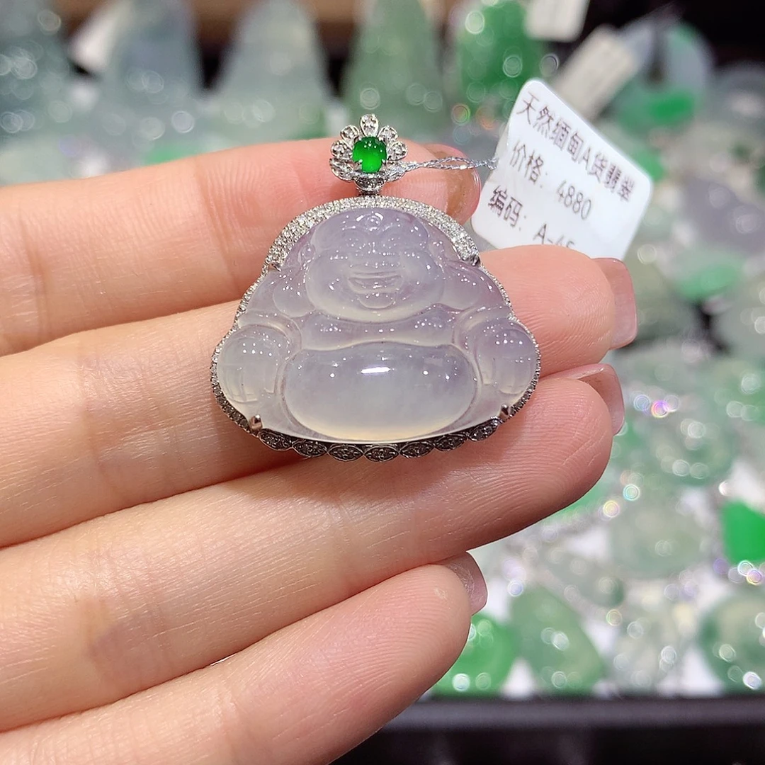 翡翠18K金镶嵌颈饰佛