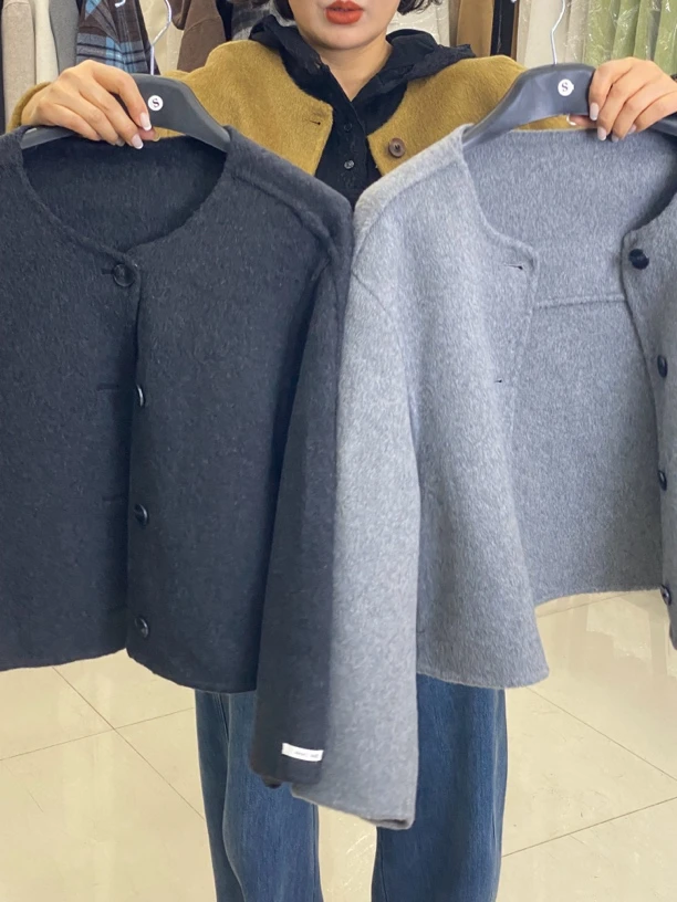 短款三色韩系款式大衣