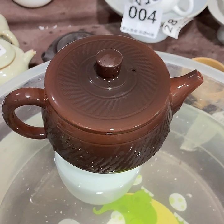 茶具微瑕，介意勿拍