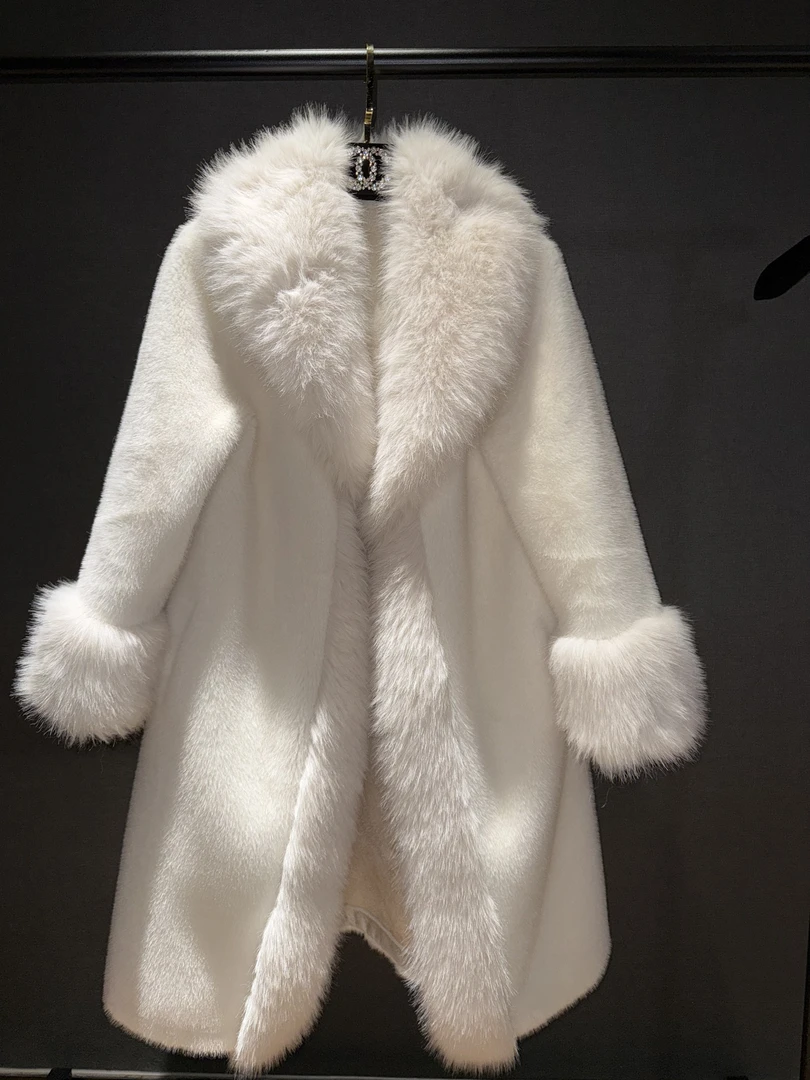 秦晓亿chic高定设计师款轻奢小众名媛百搭小香风时尚中长款狐狸毛