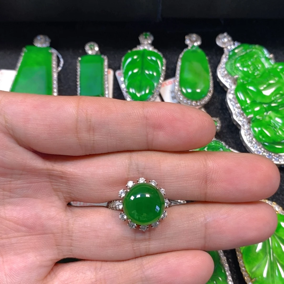 颈饰银S925镶嵌翡翠蛋面戒指