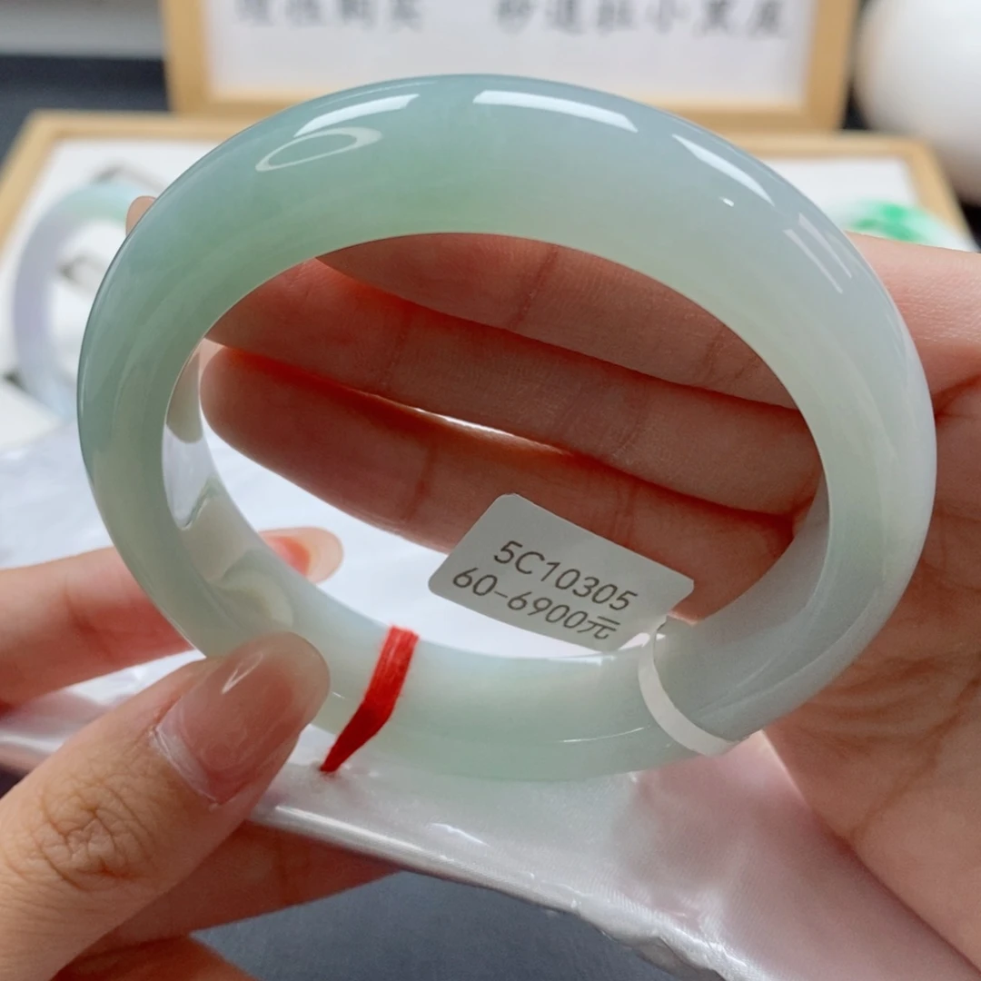 未镶嵌手镯翡翠天然A货翡翠手镯