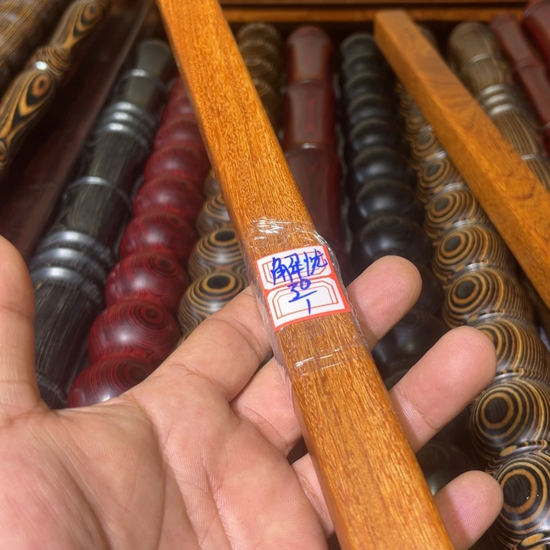 解***岁木质类金星紫檀方料