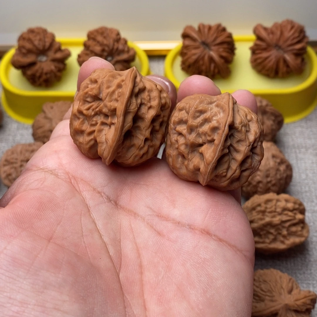 文玩核桃吊坠沉水小众36