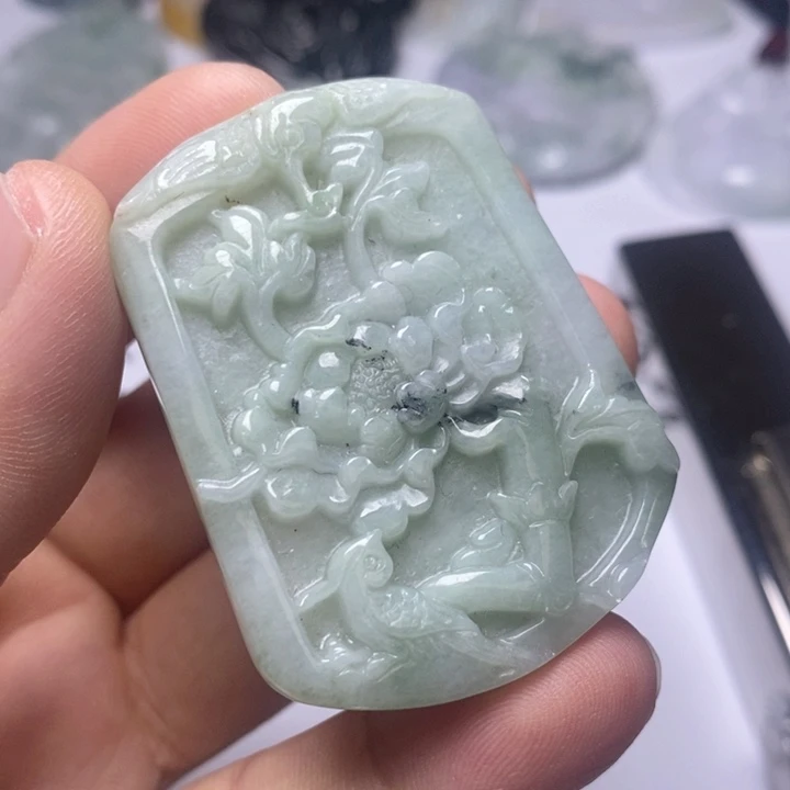 颈饰未镶嵌翡翠翡翠