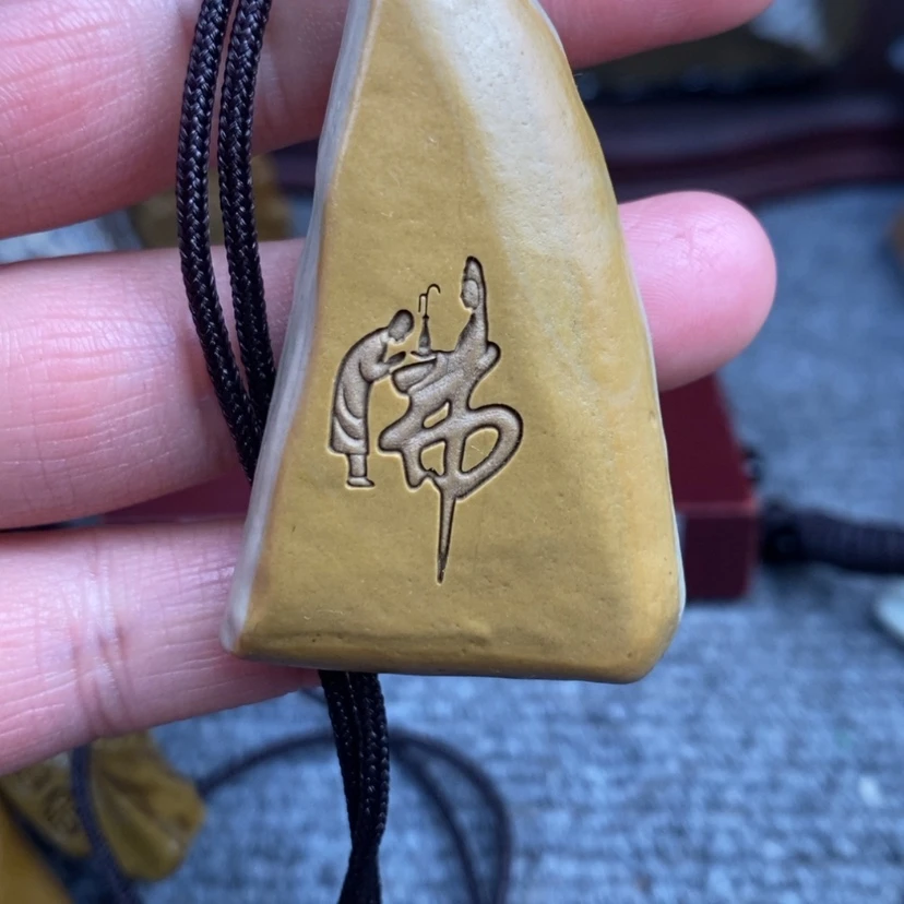 【闪购商品】原石雕刻手把件