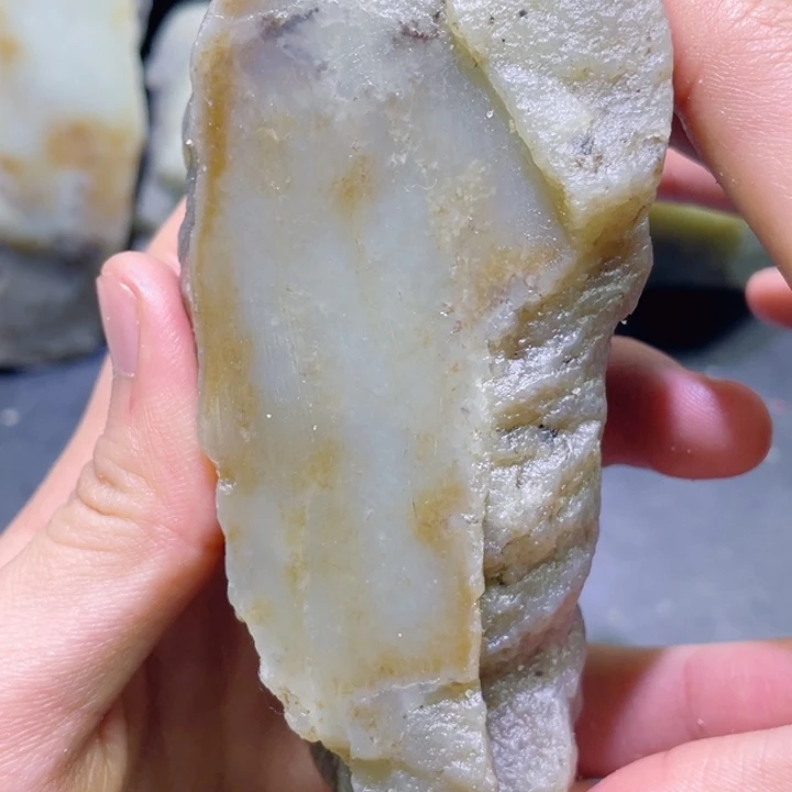 和田玉未镶嵌珠宝半成品