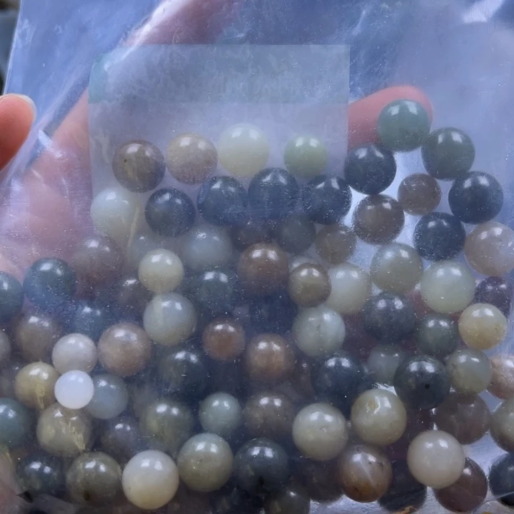 和田玉边角料未镶嵌六*形