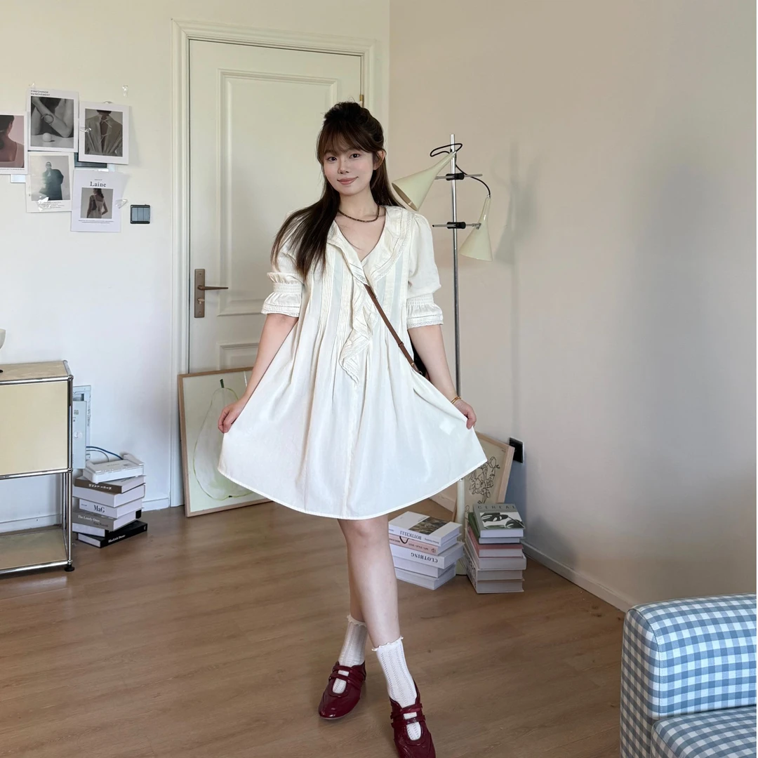 晶咕软软【柔软的云】法式甜美韩版设计感V领捏褶五分袖连衣