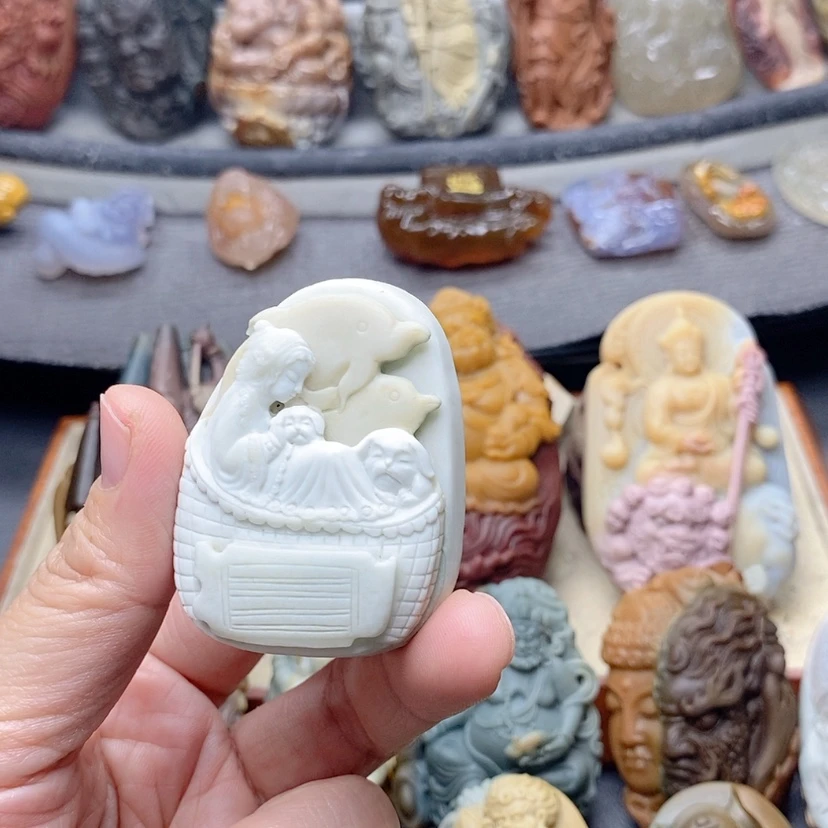 【闪购商品】定制石英质玉吊坠未镶嵌