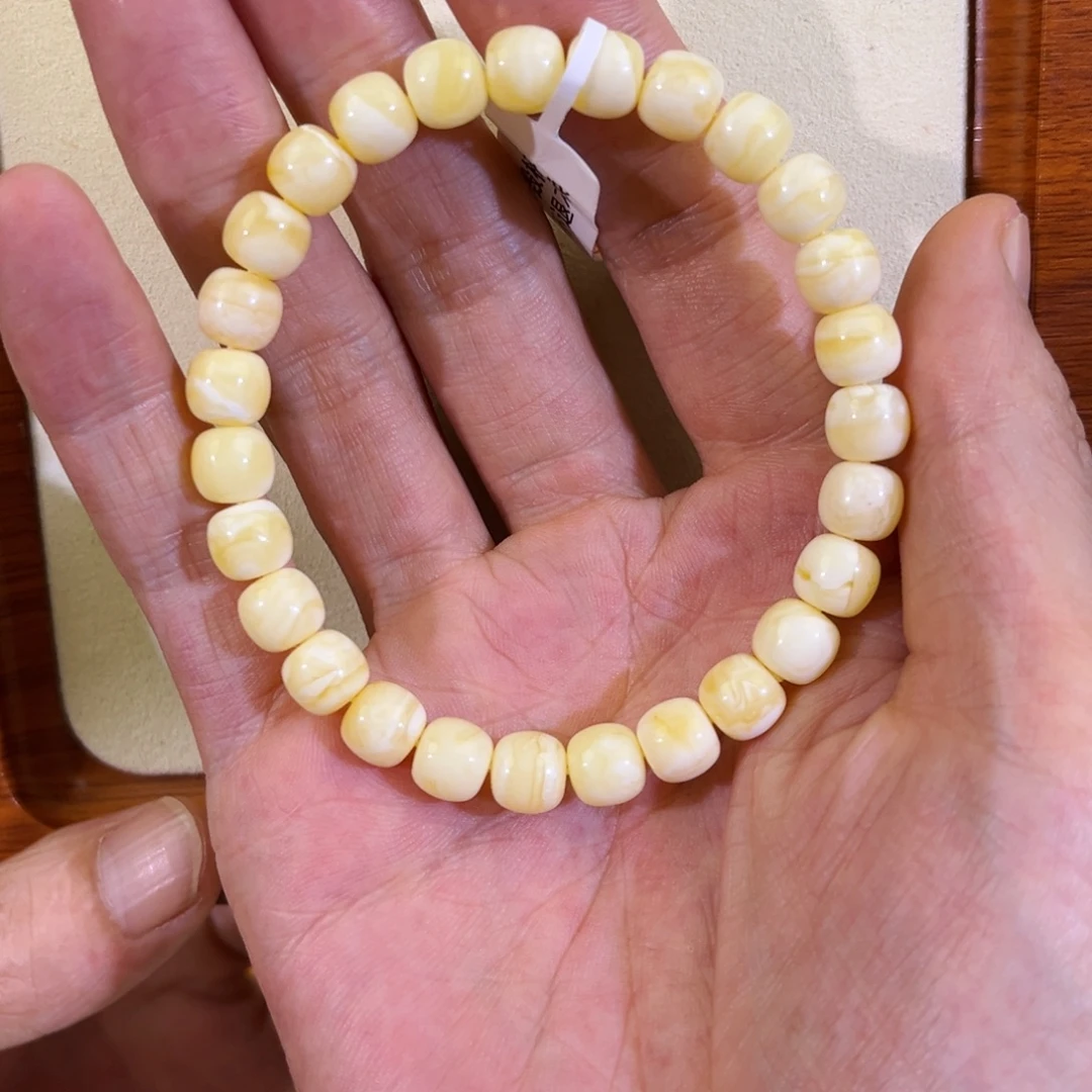 鹏****手链蜜蜡未镶嵌精工8mm老型