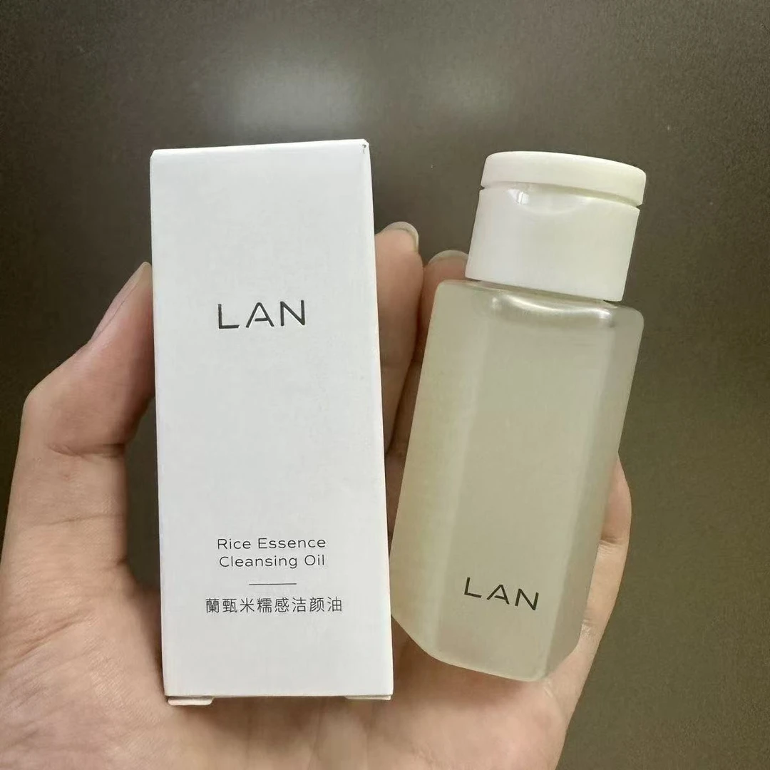 LAN臻米糯感洁颜油60ml   临期品