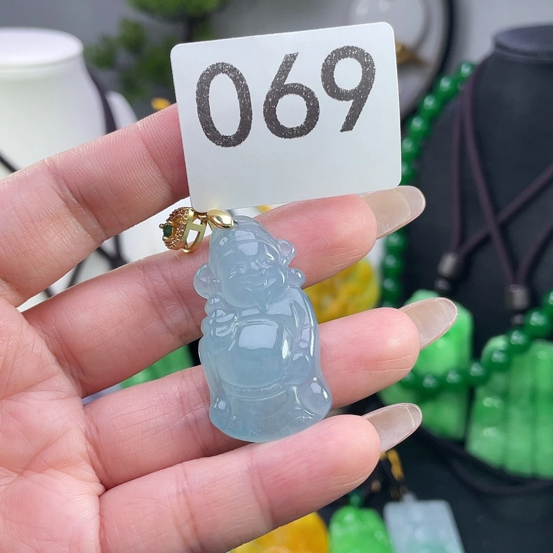 翡翠未镶嵌吊坠(赠链)