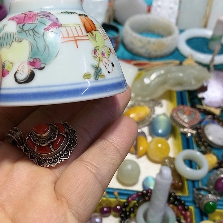 左*子青花手绘小主人杯子