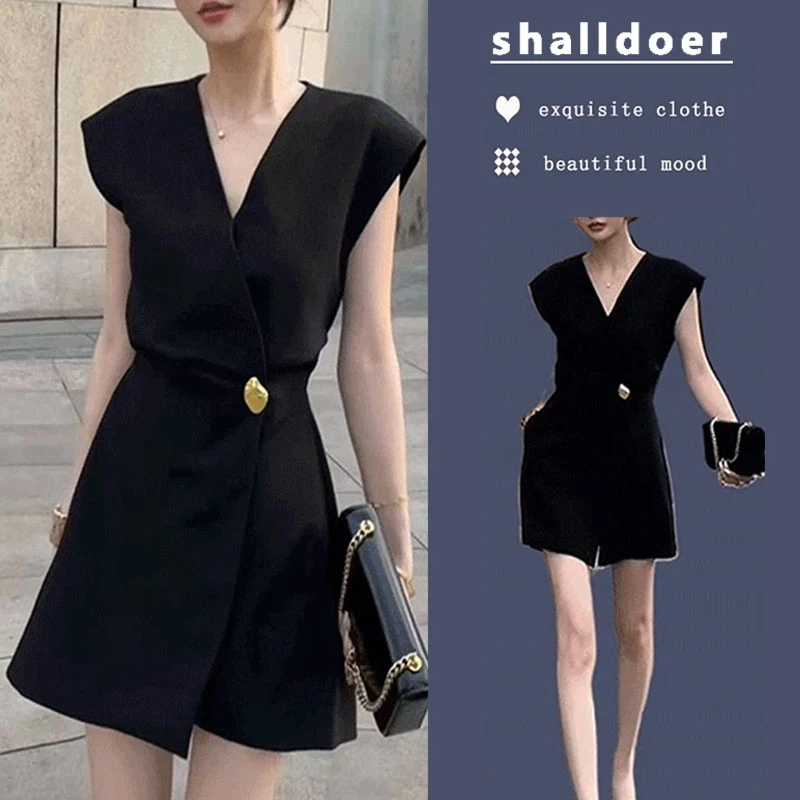 2025年夏季新款韩版V领纯色连衣裙女生时尚百搭慵懒感显瘦裙子潮