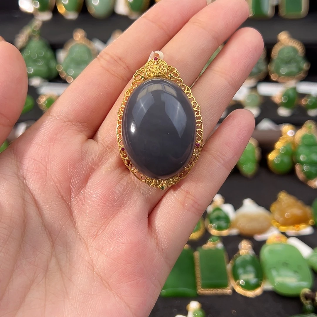 和田玉18K金镶嵌吊坠(不含链)烟紫鸽子蛋32*24