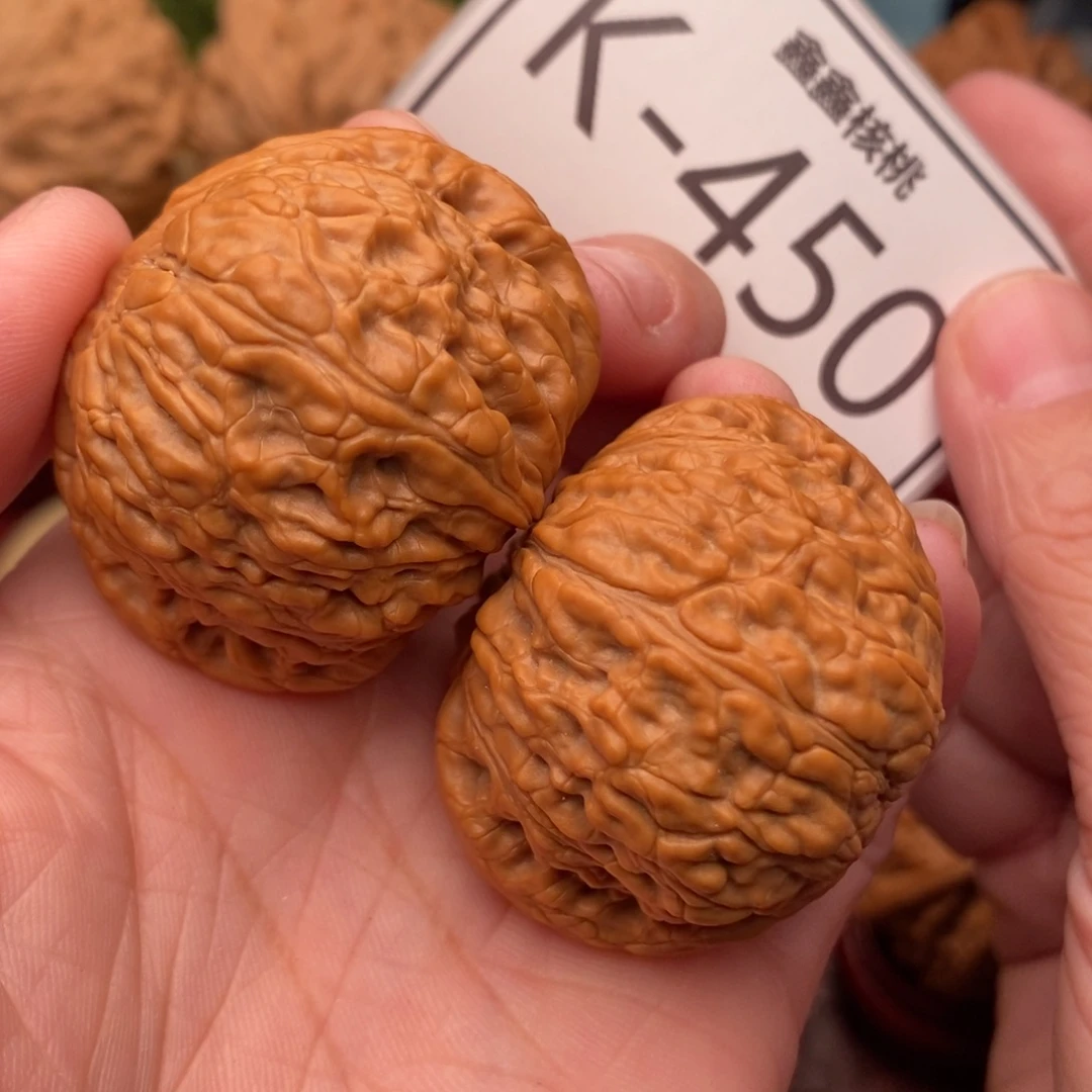 桃核把件绣球42…..