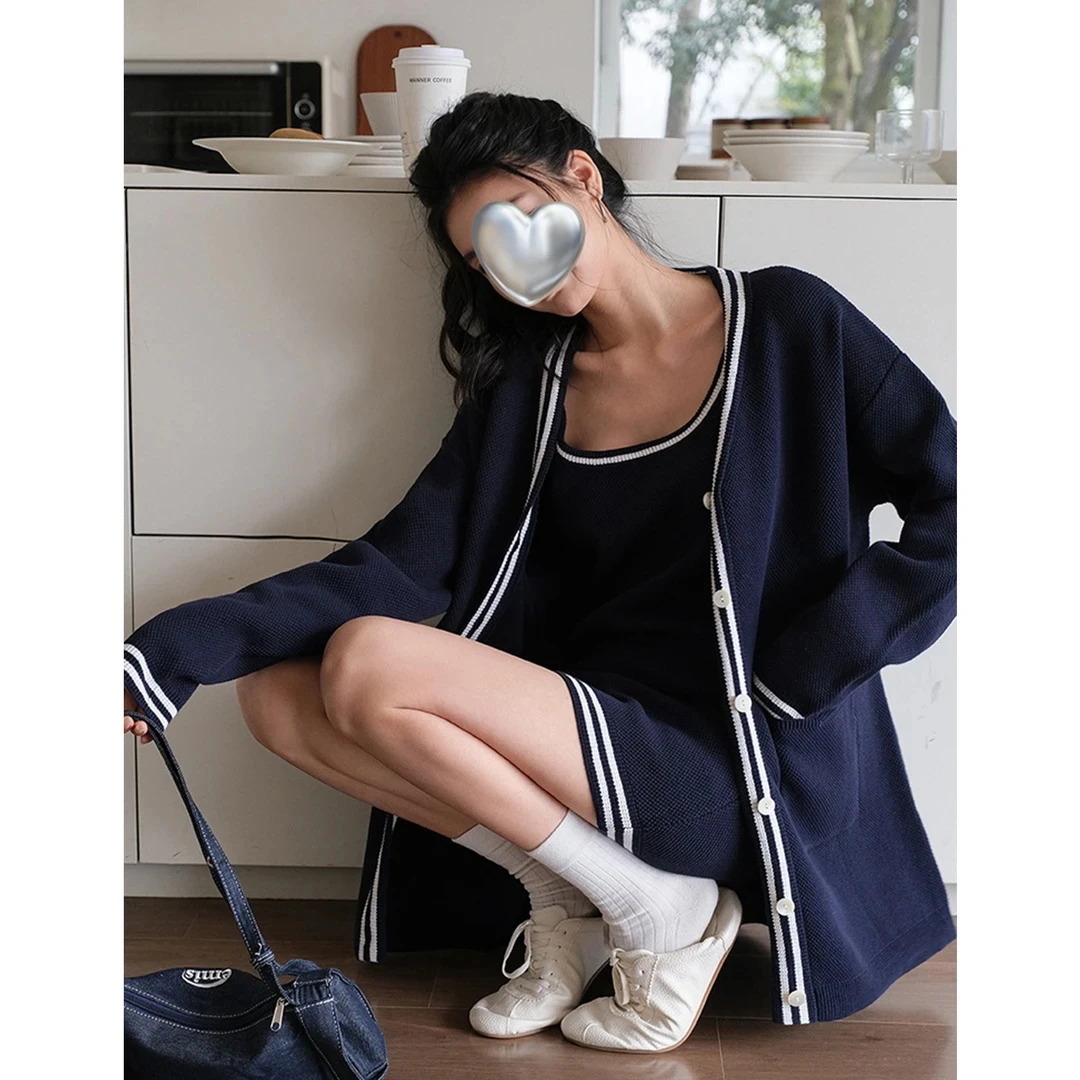 韩系ins风藏蓝色针织套装女2025秋季新款开衫上衣外套连衣裙短裙