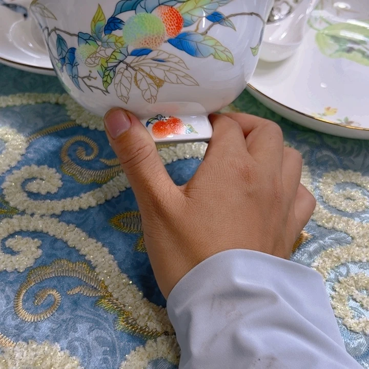 瓷片荔枝高脚腕六个五寸