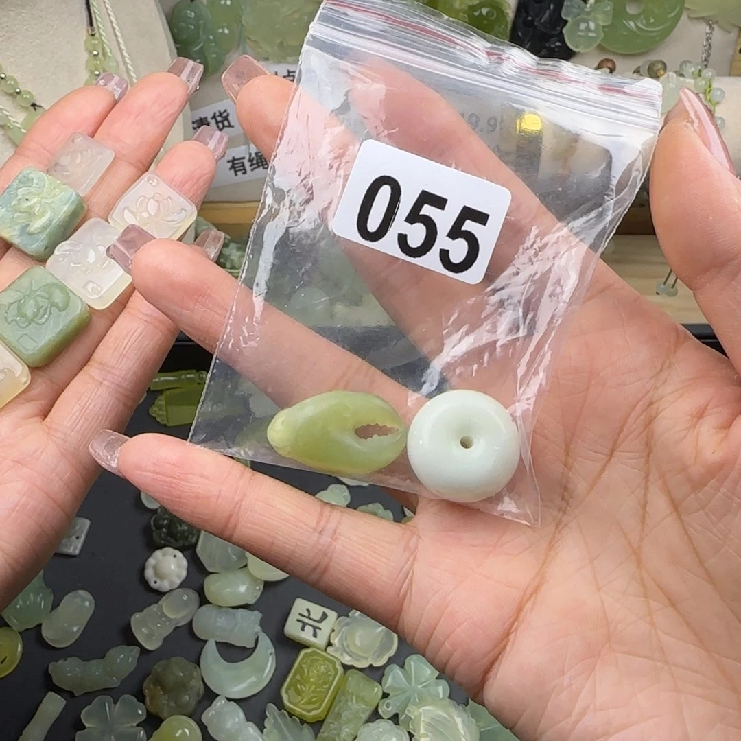 蛇纹石玉岫玉未镶嵌散***精