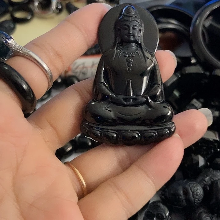 為****颈饰未镶嵌翡翠墨翠