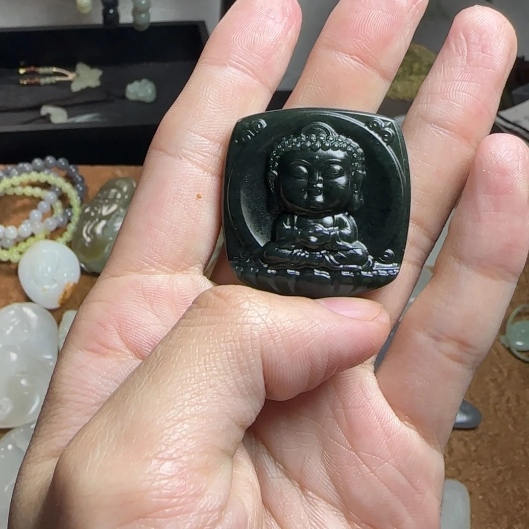 和田玉未镶嵌颈饰正常结构