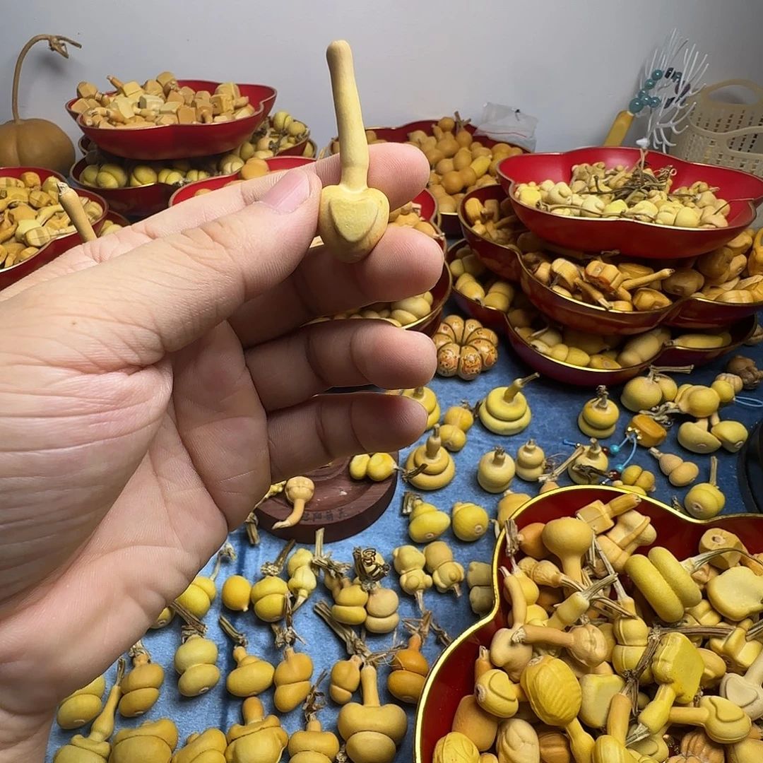 A***燕葫芦手把件小爱心