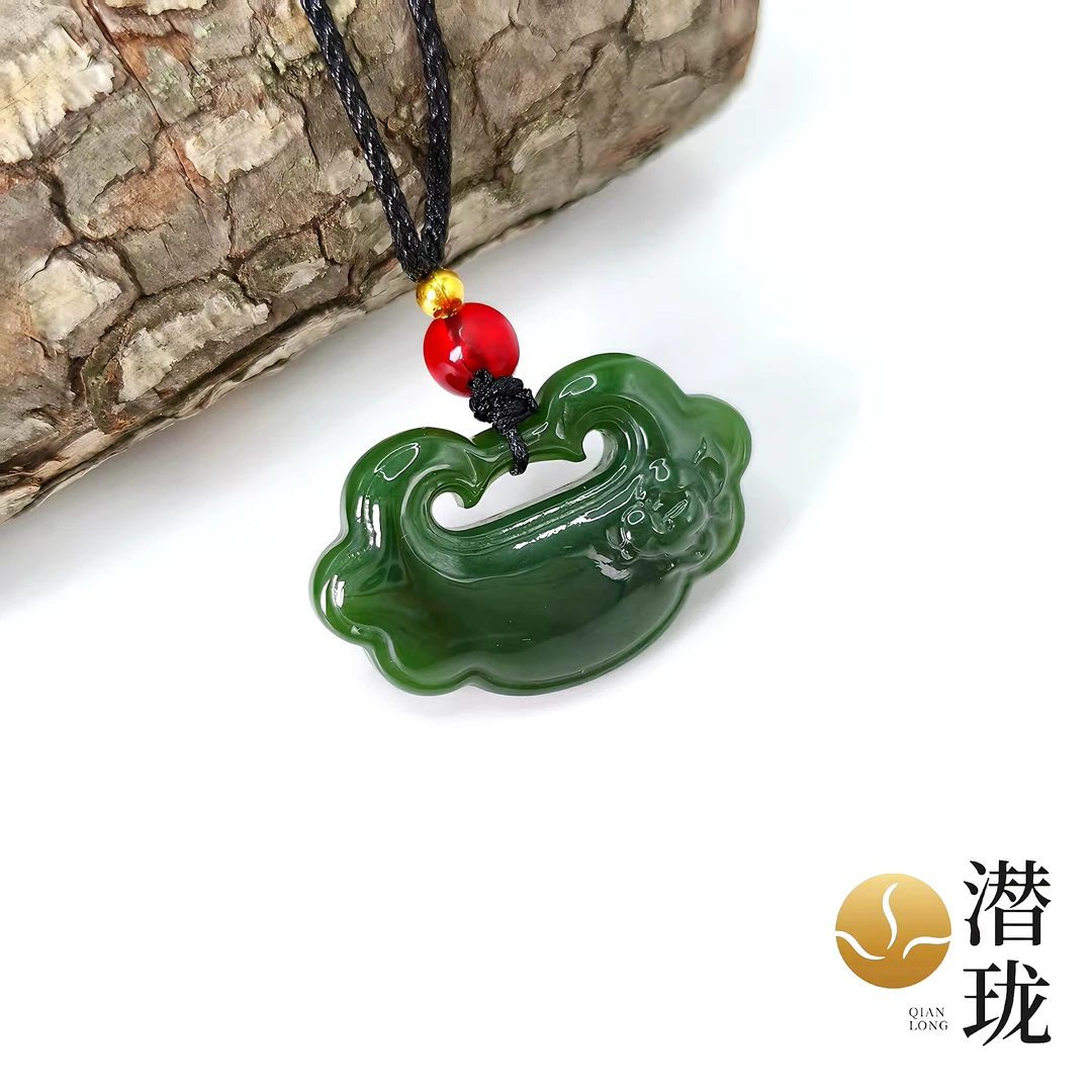 【潜珑】hs-2831和田玉碧玉雕刻莲花如意锁吊坠30.5*19.5mm