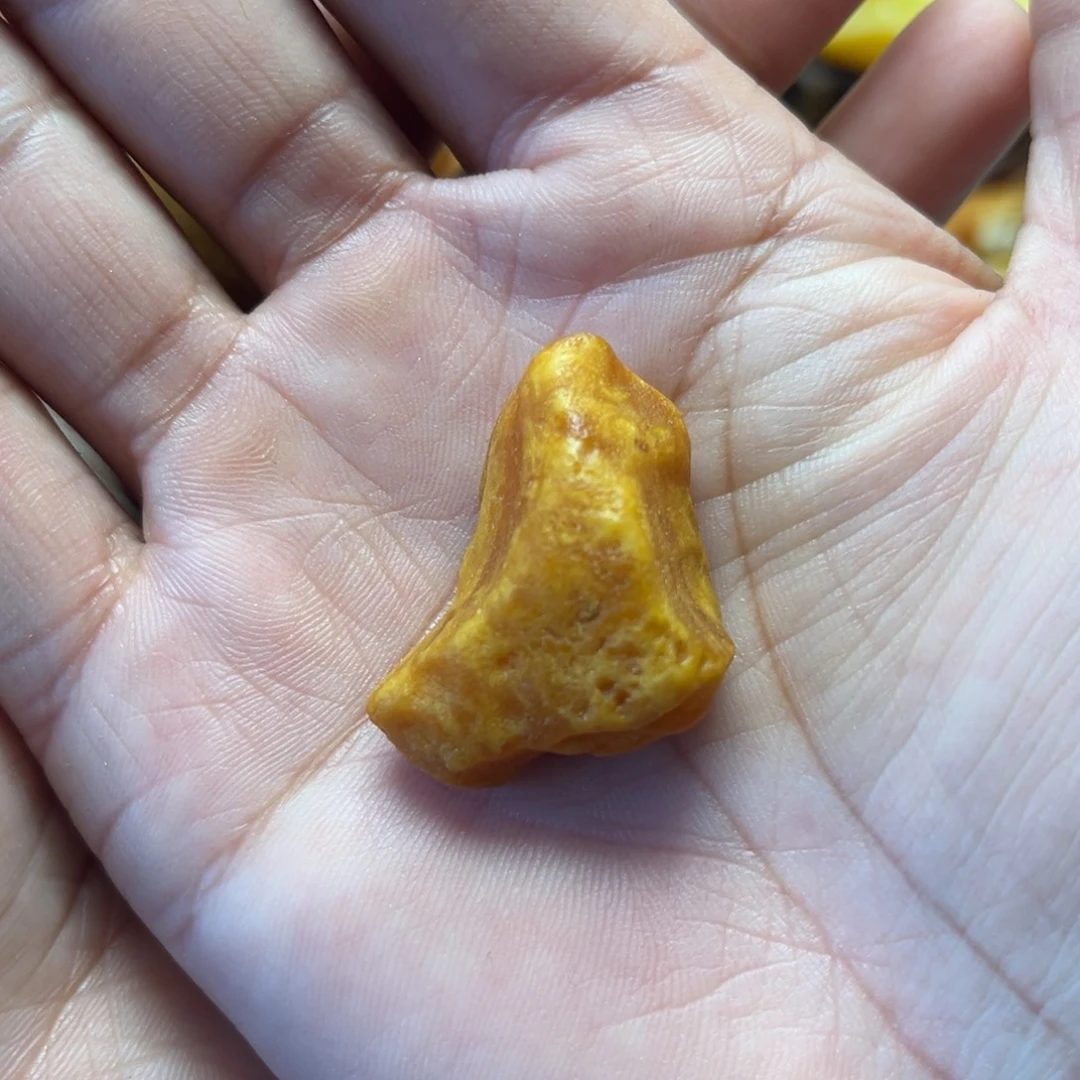 琥珀未镶嵌裸石蜜蜡定制随型吊坠