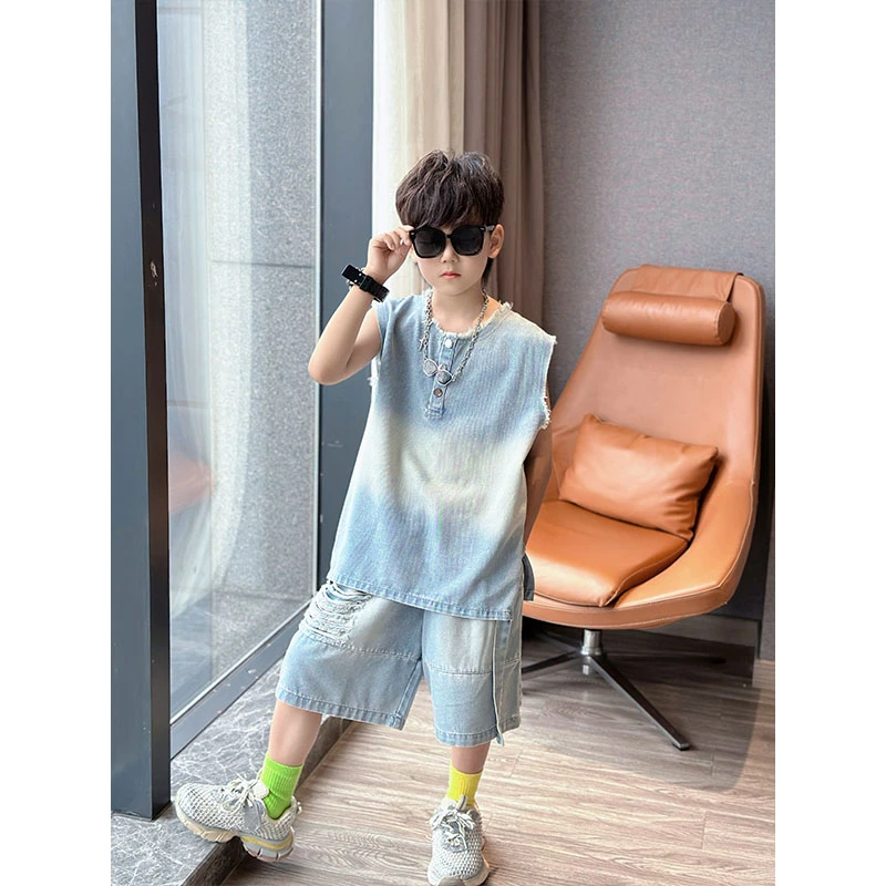 男童个性洋气百搭毛边破洞无袖牛仔套装休闲痞帅炸街渐变上衣套装