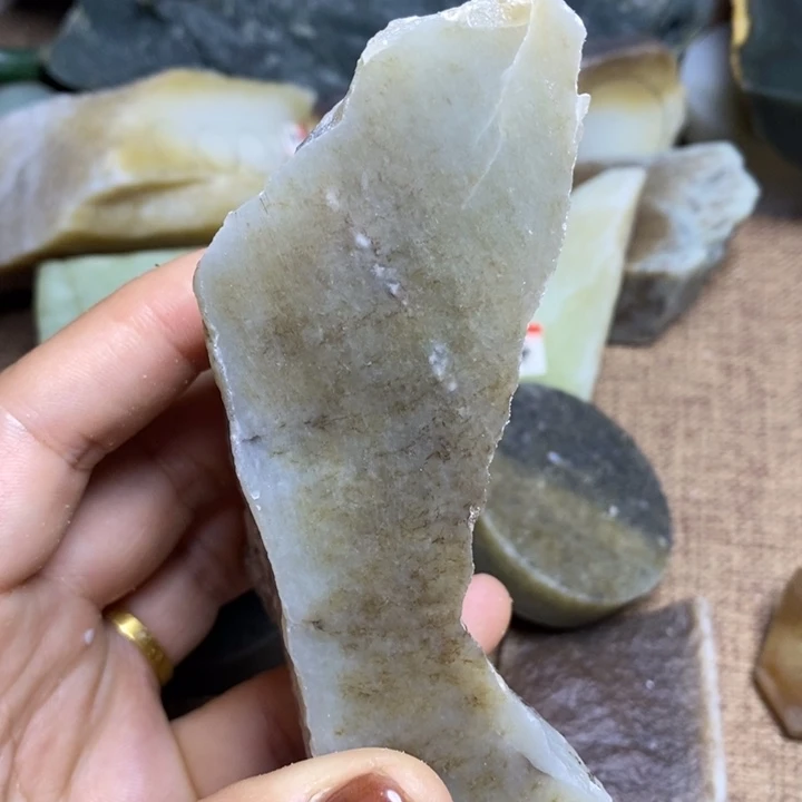 和田玉（糖玉）未镶嵌挂件