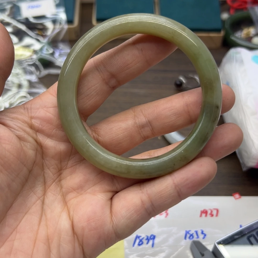 和田玉未镶嵌手镯57.5圈围1830