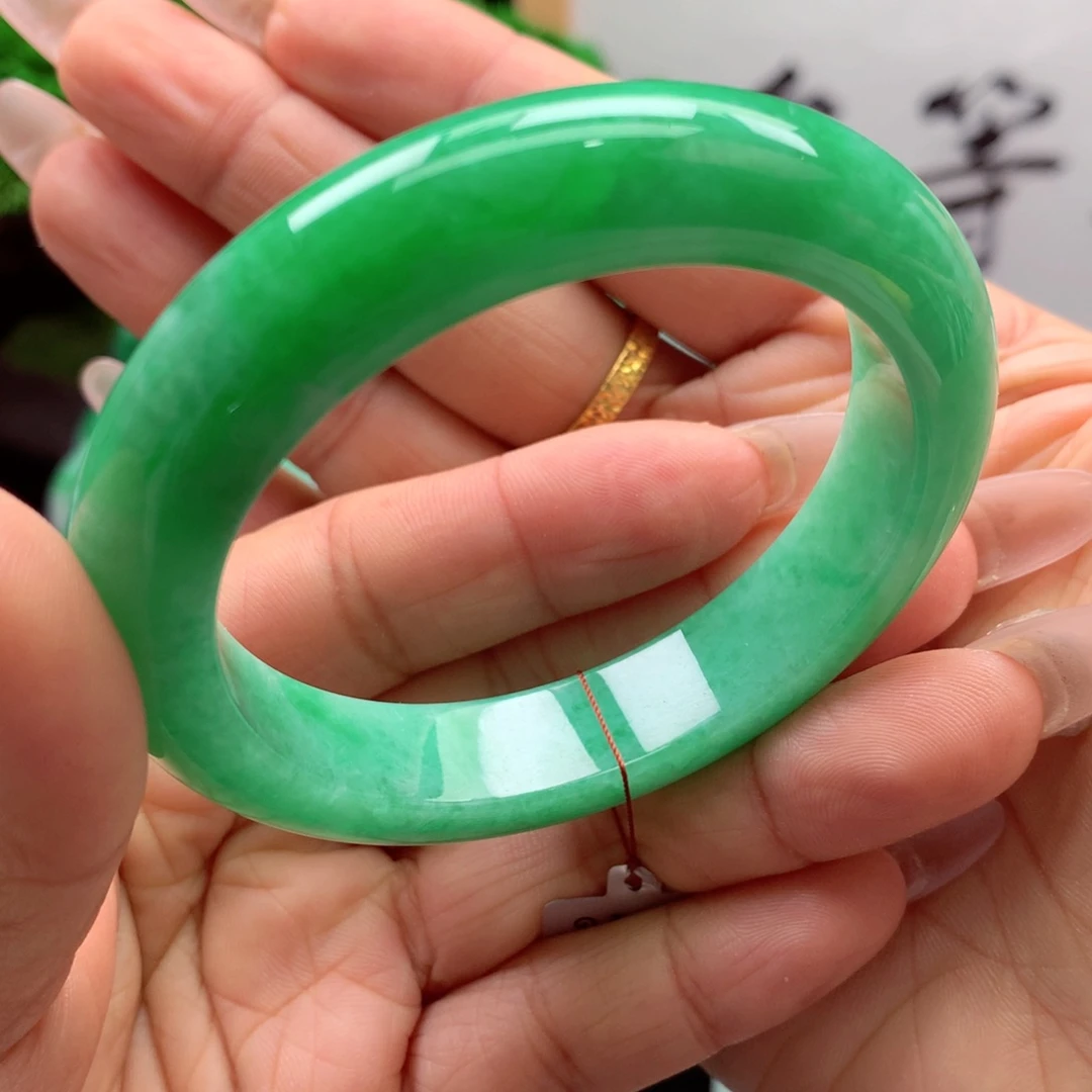 未镶嵌手镯翡翠九*妈缅甸